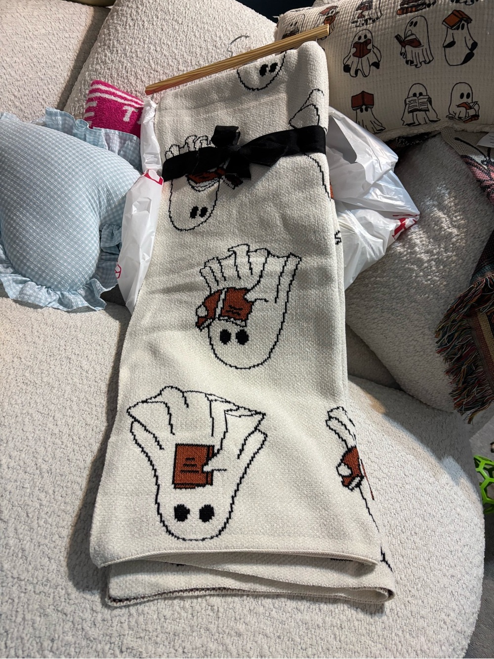 ✨VIRAL✨ ghost reading blanket